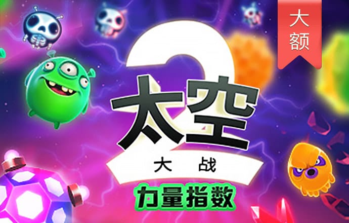 男子用托盘车运50箱酒 箱子瞬间倒塌